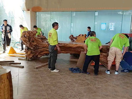 根雕茶台搬运
